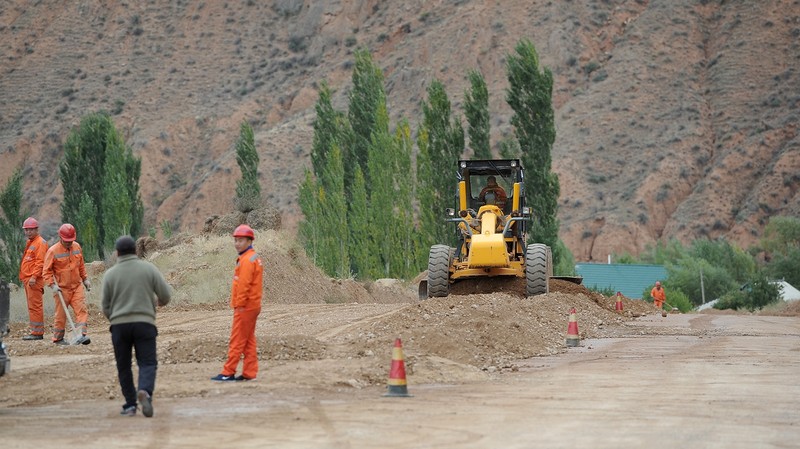 На сегодняшний день работы по строительству второй фазы автодороги Север—Юг завершены на 38%, - правительство — Tazabek