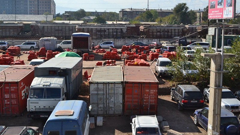 Депутат заявил, что рынок «Дыйкан» закрывают из-за земли, глава «КТЖ» сказал о нарушениях — Tazabek