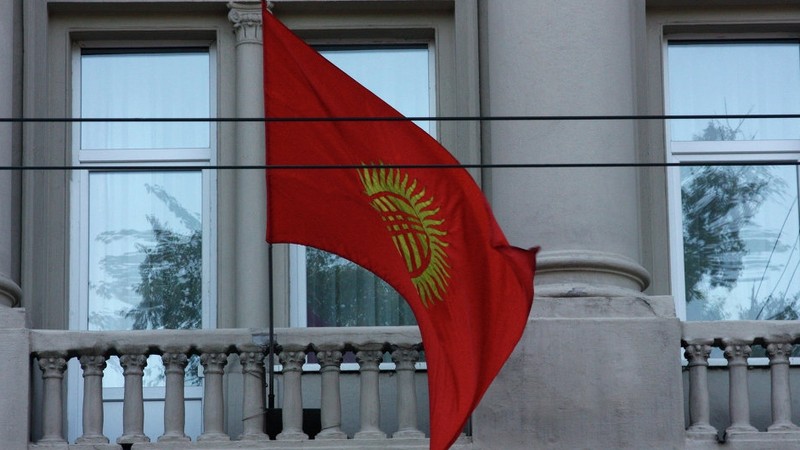 Депутат А.Нурбаев предложил назначить торговых представителей КР в посольствах, МИД внедряет пилотный проект в 3 странах — Tazabek
