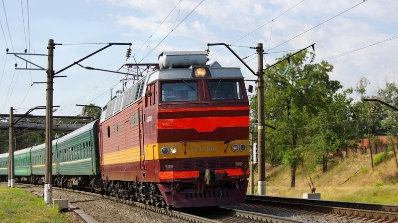 В 2018 году Узбекская железная дорога предоставила скидки в 20% на перевозку всех грузов, следующих в южные регионы КР и обратно — Tazabek