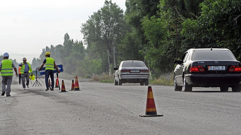 На сегодня выплачено 60% компенсаций в рамках реконструкции дороги Бишкек—Кара-Балта, - Минтранс — Tazabek