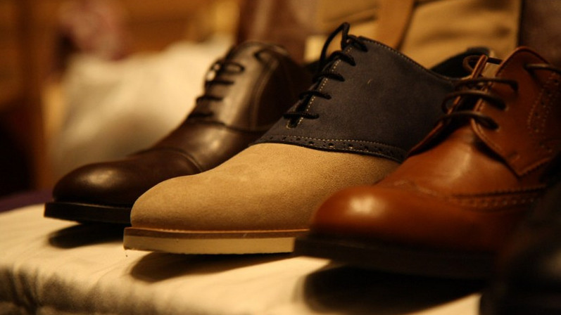 «Обувные магнаты»: Кто владеет обувными компаниями Кыргызстана, в том числе «Таргет компани», «Гермес», «Дос СТ Кейджи» и другими? — Tazabek