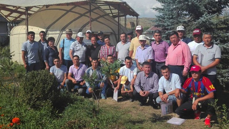 В Иссык-Кульской области прошли тренинги по финансовой грамотности для бригадиров фермерских групп — Tazabek