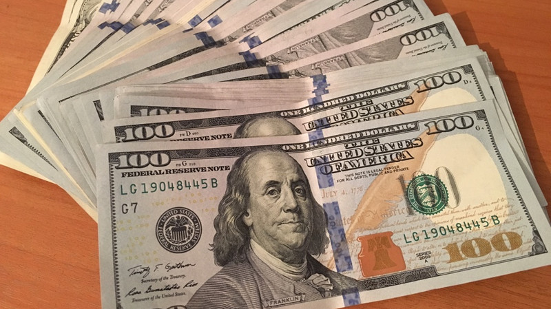 «Курс валют»: Доллар продается по 69,45 сома — Tazabek