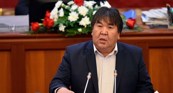 Депутат С.Шер-Нияз попросил сделать исключения для деятелей культуры при госзакупках — Tazabek