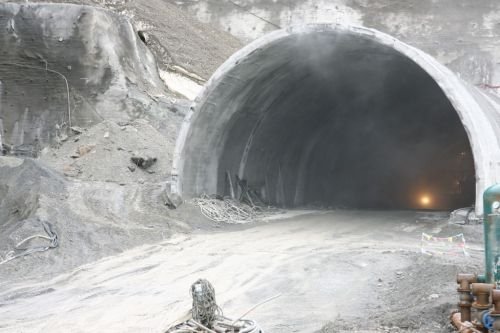 Строительство тоннеля между Жалал-Абадом и Казарманом на автодороге Север—Юг идет с отставанием, - проектно-изыскательный институт — Tazabek
