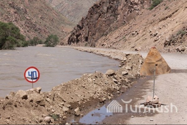 Минтранс построит защитные сооружения для предотвращения размыва участков дороги Север—Юг — Tazabek