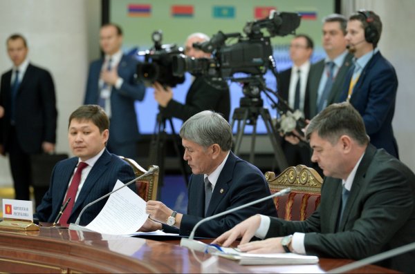 Кыргызстан перед подписанием Таможенного кодекса ЕАЭС уточнил у экспертов, были ли внесены последние правки, - вице-премьер О.Панкратов — Tazabek