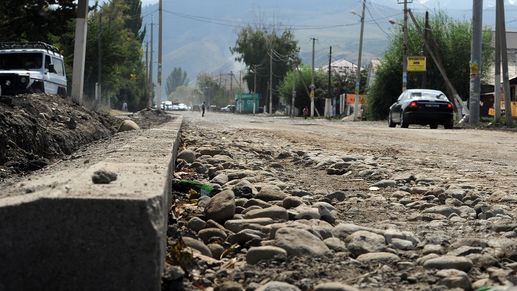 Минтранс ведет переговоры с Исламским банком по строительству иссык-кульского кольца на участке от Корумду до Каракола — Tazabek