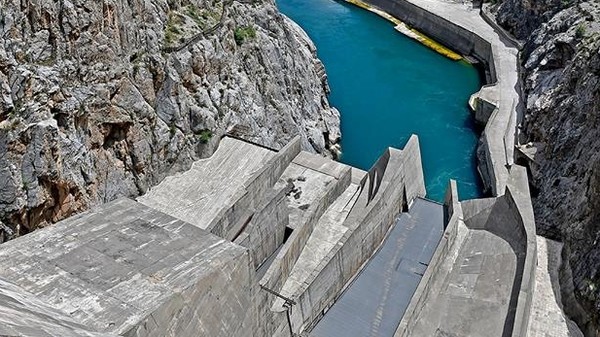 Жогорку Кенеш поддержал во II чтении соглашение о финансировании 3 фазы реабилитации Токтогульской ГЭС на $175 млн — Tazabek