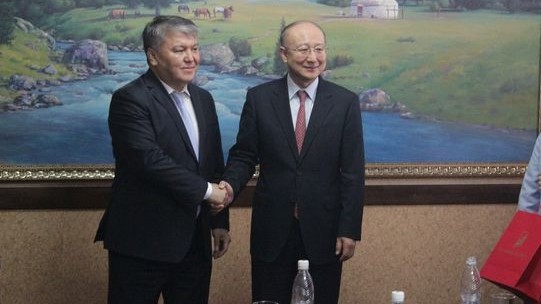 В Кыргызстане зарегистрировано 1349 компаний с участием китайского капитала — Tazabek