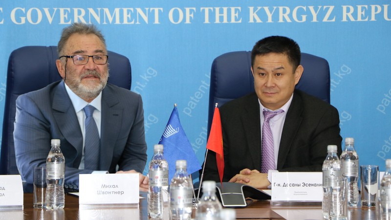 Глава Кыргызпатента и директор Департамента стран с переходной и развитой экономикой ВОИС обсудили вопросы сотрудничества — Tazabek