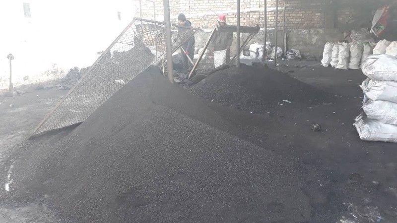 В Бишкеке Госантимонополия оштрафовала 6 точек по продаже угля на 25 тыс. сомов — Tazabek