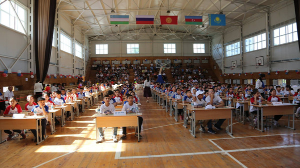 Школьники из Кыргызстана стали супер чемпионами международной олимпиады по ментальной арифметике в Дубай