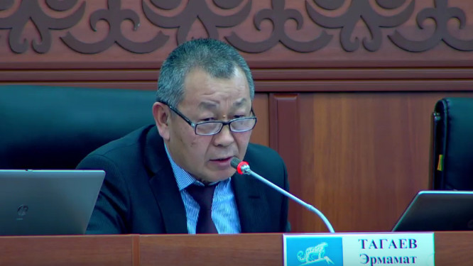Депутат — Минсельхозу: Говорят, что в Узбекистане неофициально люди собирают деньги для покупки воды из Кыргызстана — Tazabek
