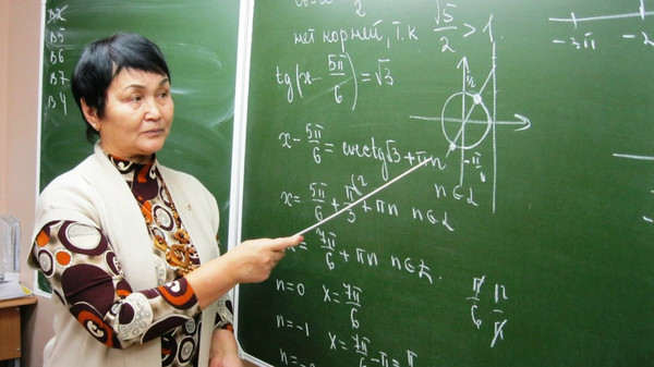 Женская профессия. В Кыргызстане в школах работают более 66 тыс. женщин-педагогов