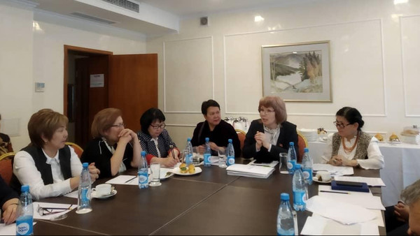 В Бишкеке обсудили механизмы регулирования внебюджетных средств в системе образования