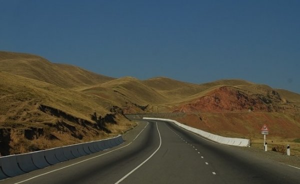 На разметку 61 км автодороги Бишкек—Ош планируется потратить 5 млн сомов — Tazabek