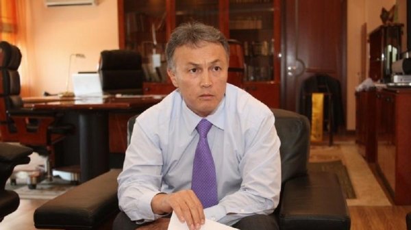 Депутат Мажилиса С.Утебаев не в курсе, что казахстанские интернет-провайдеры повысили цены на интернет кыргызстанским операторам — Tazabek