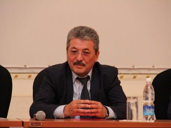 Министр финансов А.Касымалиев о кредитах: Когда достигнем критического уровня, будем думать, что брать, а что нет — Tazabek