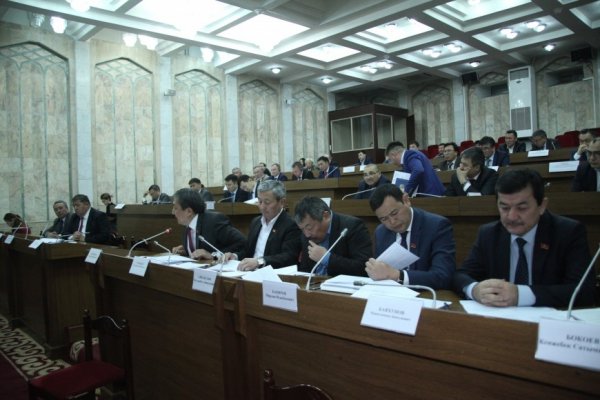 Депутат ЖК возмущается отсутствием у Минсельхоза точных данных по импорту сельхозпродукции — Tazabek