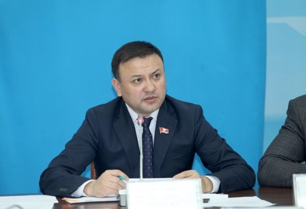 Депутат Т.Тиллаев требует от правительства взять под контроль качество дорог  Бишкека и дорог международного  значения — Tazabek