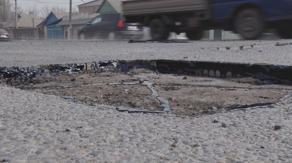 Фото — Как проходит ямочный ремонт на автодороге Бишкек—Кара-Балта? — Tazabek