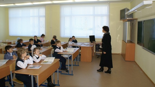 В Бишкеке ученик 3-класса отказывался ходить в школу из-за оскорблений со стороны классного руководителя, - омбудсмен