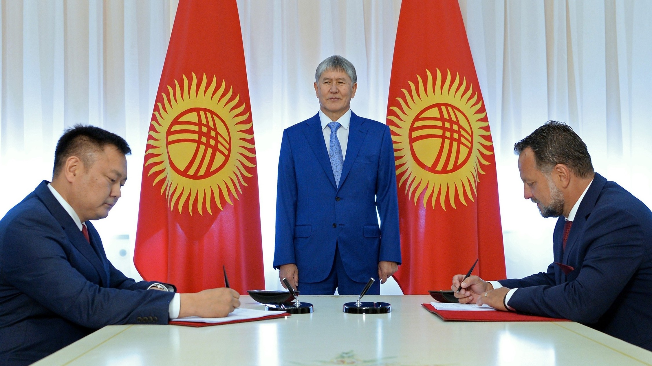 По новому соглашению по 2 ГЭС Верхненарынского каскада ГЭС акции Кыргызстана не будут переданы в доверительное управление — Tazabek