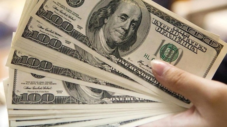 Курс валют: Доллар продается по 69,41 сом (график) — Tazabek