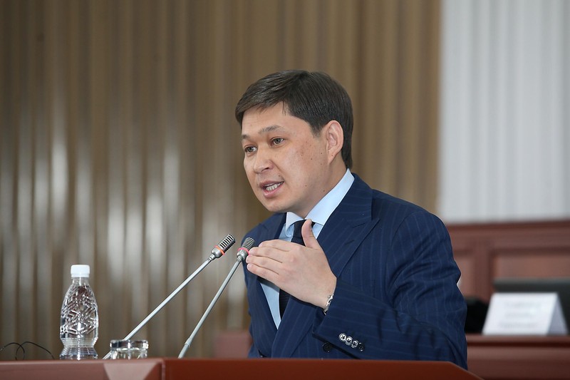 Кандидат на пост премьера С.Исаков назвал 2 пункта, вопросы по которым Кыргызстан не решил с Китаем по проекту железной дороги КНР—КР—РУз — Tazabek
