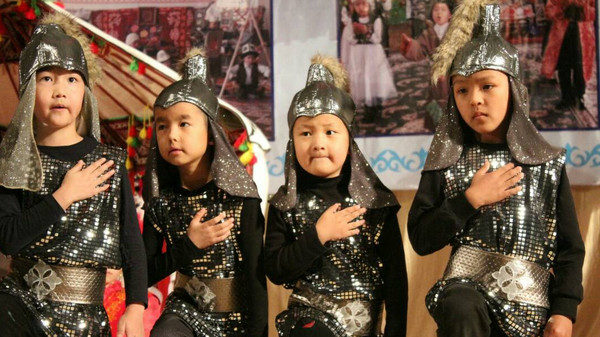 Среди детских садов Бишкека провели конкурс-фестиваль «Потомки Манаса», победил детсад №82