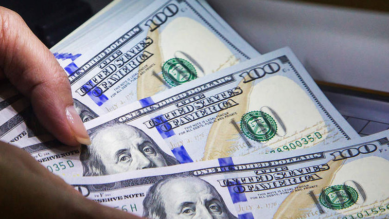 «Курс валют»: Доллар продается по 68,33 сома (график) — Tazabek