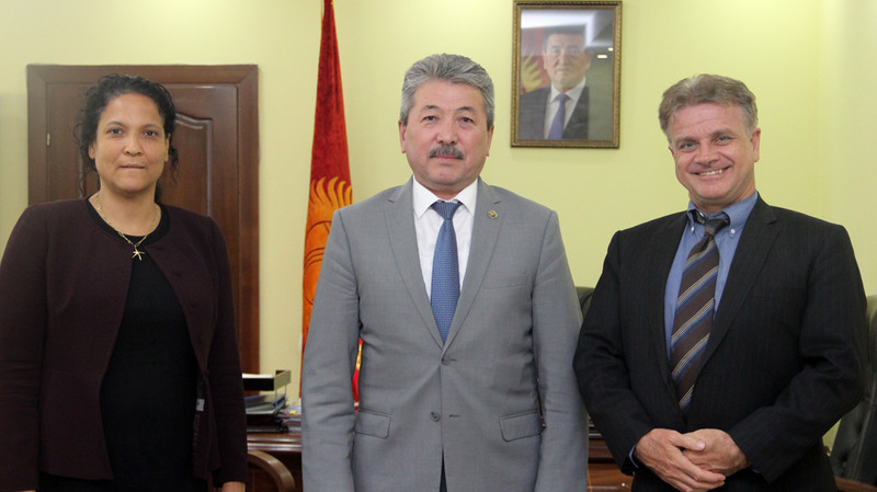 Кыргызстан обсудил с АБР вопрос прямой помощи проектам малого и среднего бизнеса путем кредитования важных секторов — Tazabek