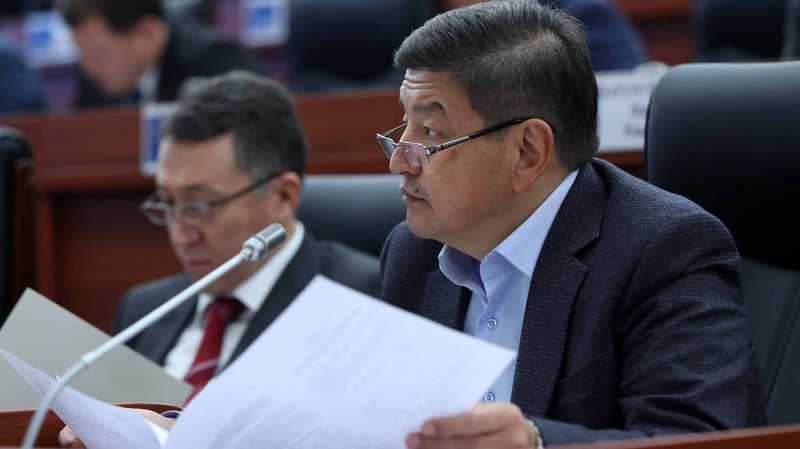 Депутат: Выяснилось, что выделенные 13,6 млн евро на подготовку нормативно-правовых актов не зарегистрированы через Минфин — Tazabek