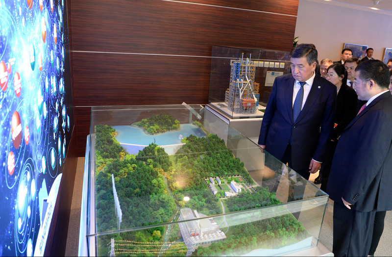 Президент С.Жээнбеков посетил машиностроительную корпорацию в Китае — Tazabek