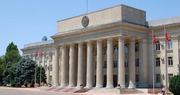 Правительство установило до конца 2017 года мораторий на увеличение штатной численности министерств и госведомств — Tazabek
