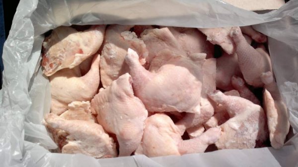 Госветинспекция не пропустила в Кыргызстан 1,4 тонны украинских куриных окорочков с ветсправками Казахстана — Tazabek