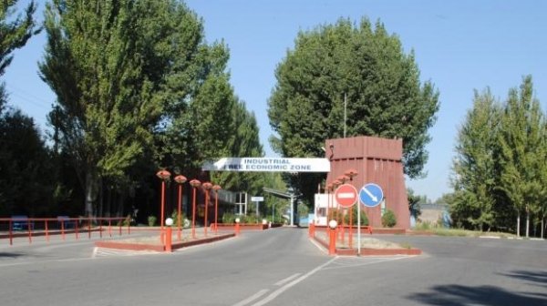Минэкономики предложило освободить субъекты СЭЗ «Бишкек» от налогообложения при вывозе товаров — Tazabek