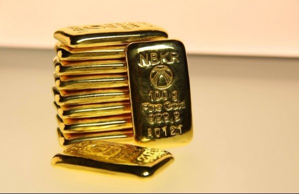Нацбанк продал 151 кг золота на 420 млн сомов, - Т.Абдыгулов — Tazabek