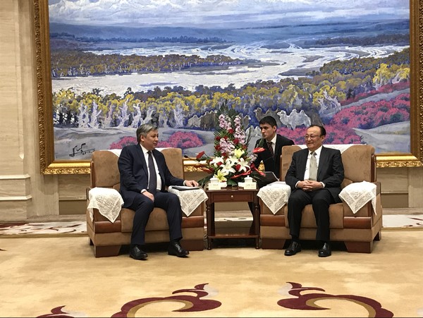 КР и СУАР обсудили инвестиционное и торговое сотрудничество — Tazabek