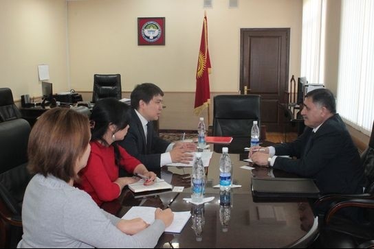 Кыргызстан и Палестина обсудили возможные точки соприкосновения стран в торгово-экономической сфере — Tazabek