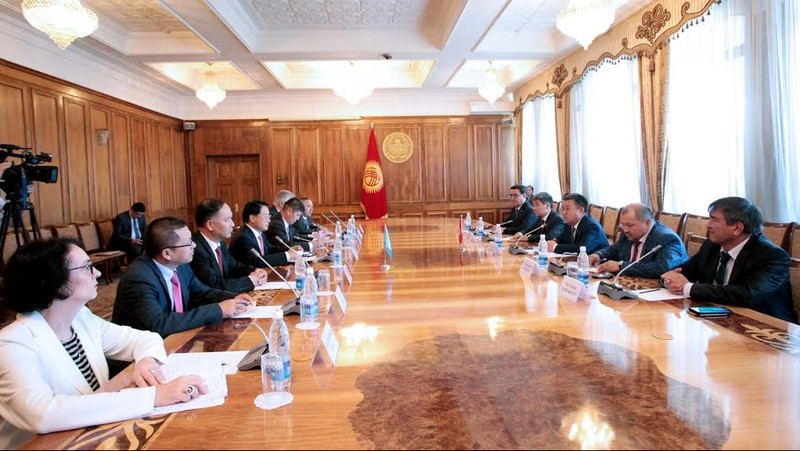 Кыргызстан заинтересован в сотрудничестве с рядом таких международных организаций, как ЮНИДО, - спикер ЖК Ч.Турсунбеков — Tazabek