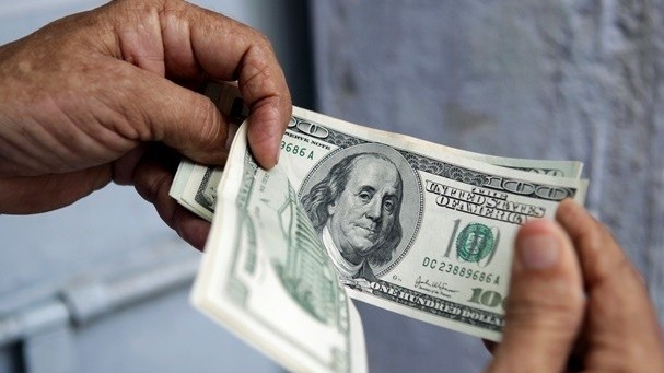 «Вечерний курс валют»: Доллар продается по 69,15 сома — Tazabek