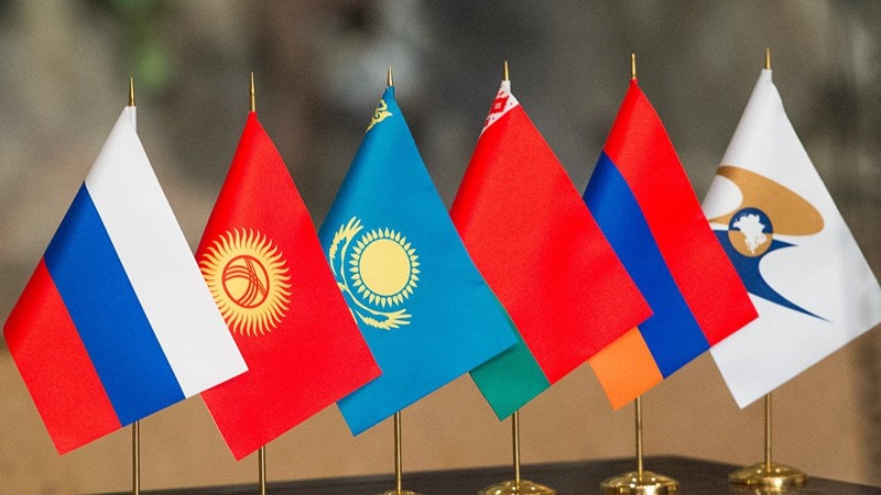 ЕАБР: Армения и Кыргызстан заметно уступают другим странам ЕАЭС по экспорту капитала — Tazabek