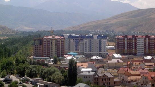 Недвижимость KG:Кыргызстанцы продолжают активно заключать сделки об аренде, залоге, дарении и наследовании жилья — Tazabek