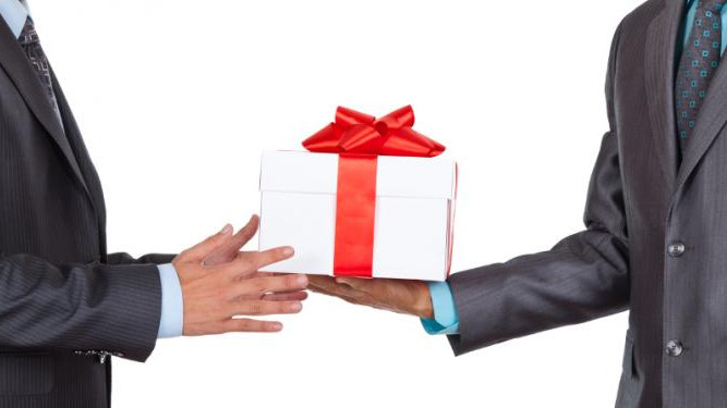 Правительство предлагает утвердить порядок учета подарков госслужащими по закону  «О конфликте интересов» — Tazabek