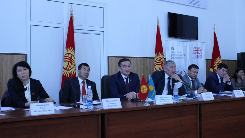 Инициатива о запрете строительства капитальных объектов на расстоянии менее чем 300 метров от берега Иссык-Куля не находит поддержки, - депутат — Tazabek