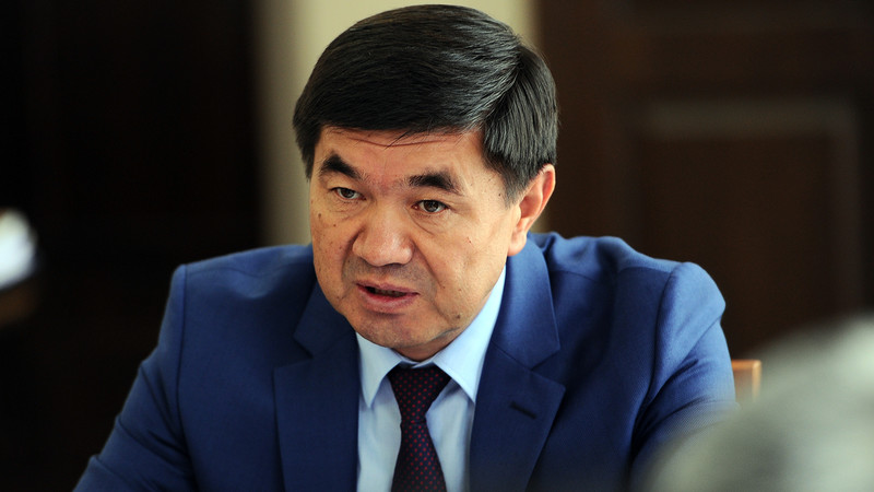Депутат — премьер-министру М.Абылгазиеву: Вам будет трудно — Tazabek