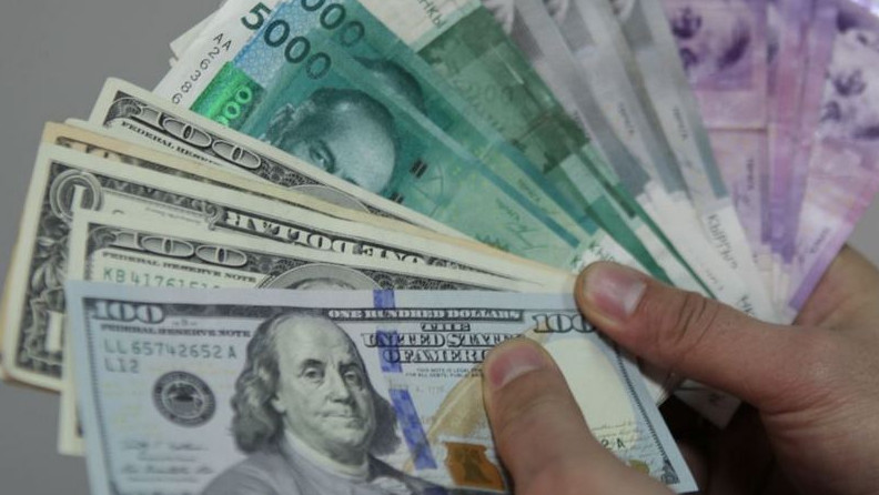 Курс валют: Доллар продается по 69,9 сома — Tazabek